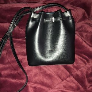Matt & Nat MiniLexi Bucket Bag